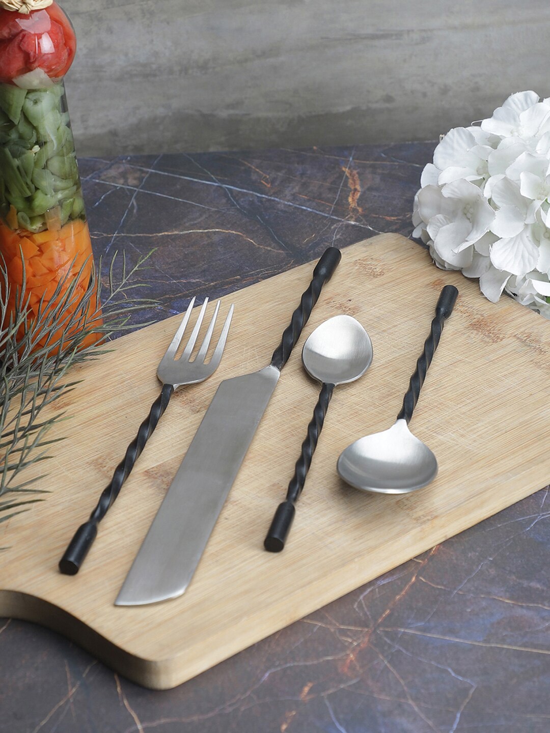 

VarEesha Set Of 4 Black Twist Matt Finish Stainless Steel Silverware Cutlery