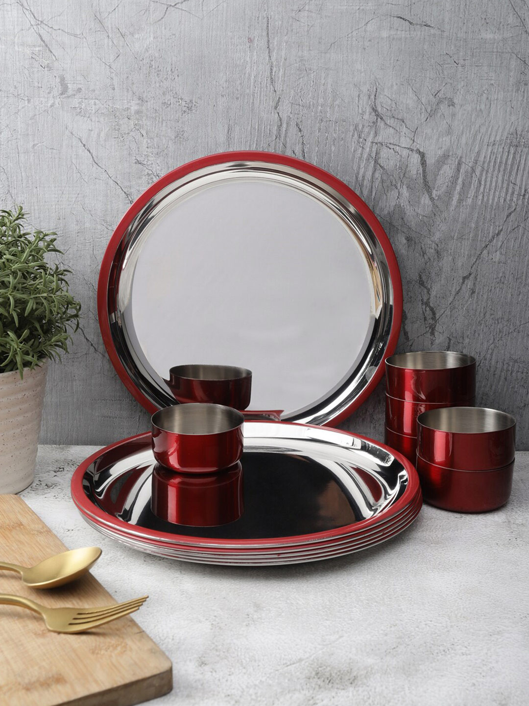 

VarEesha Red & Steel 12 Pieces Handcrafted and Hand Painted Stainless Steel Glossy Dinner Set