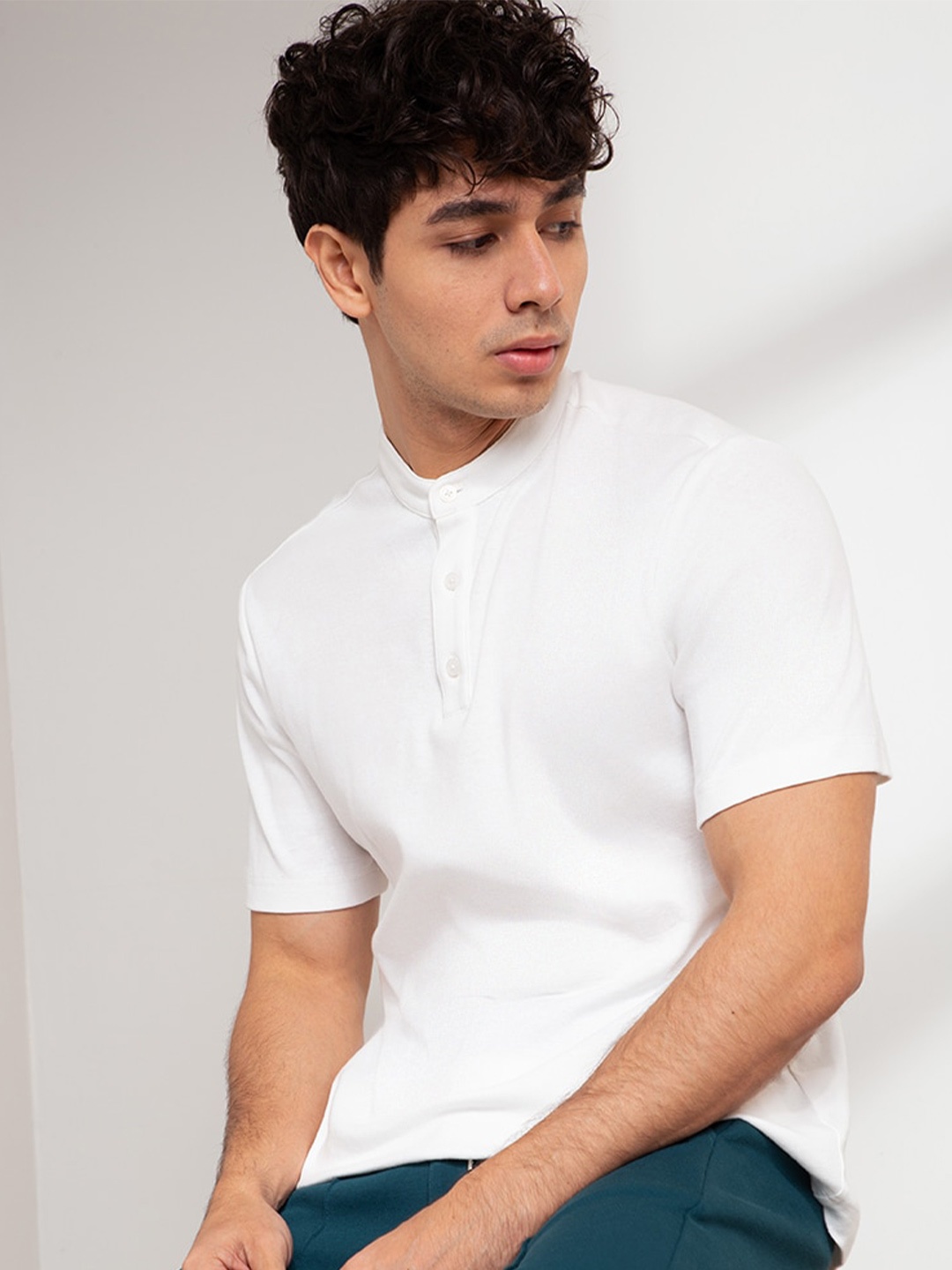 

ORIGIN BY ZALORA Men White Mandarin Collar Organic Cotton T-shirt