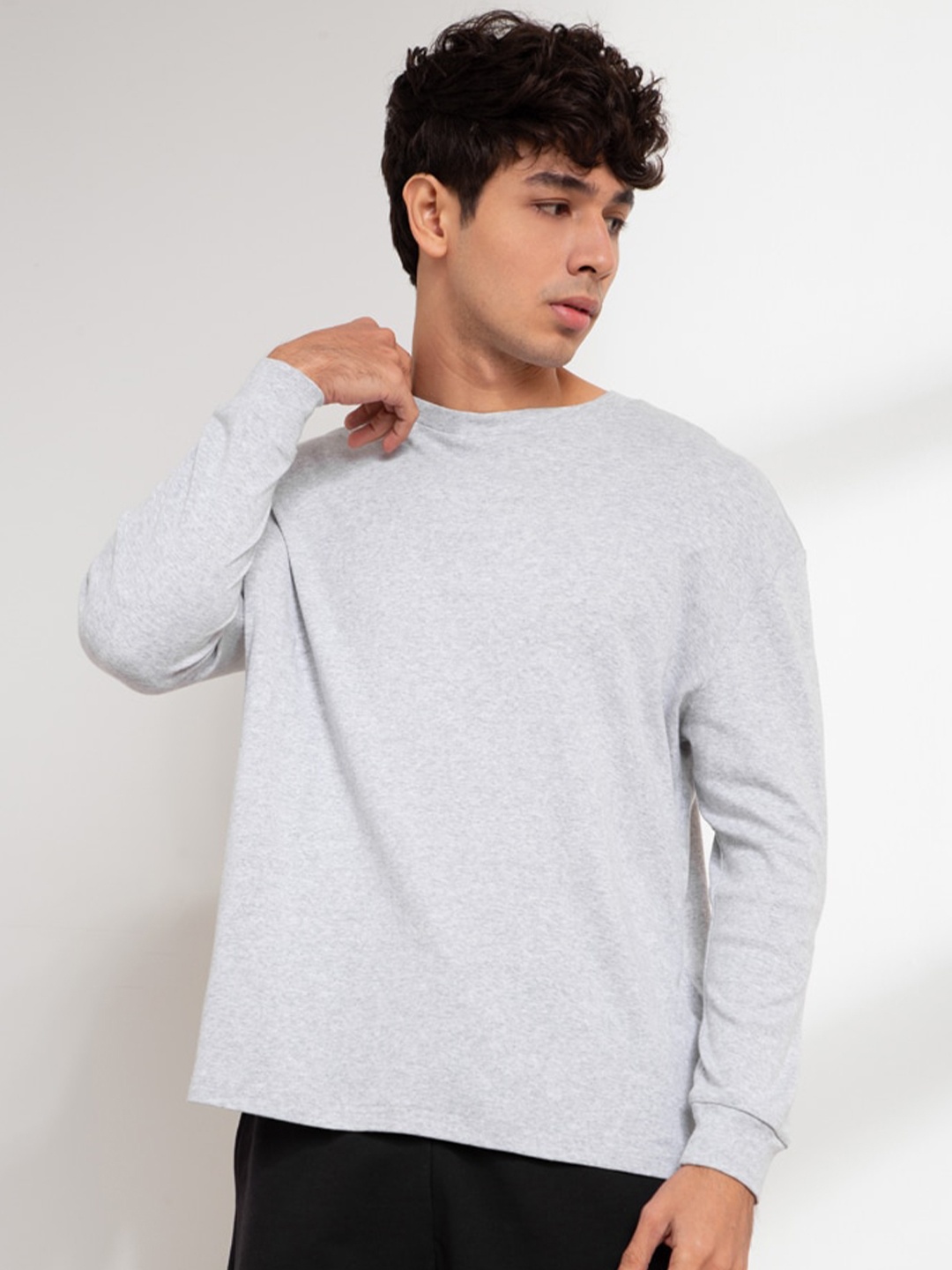 

ORIGIN BY ZALORA Men Grey Solid Organic Cotton T-shirt