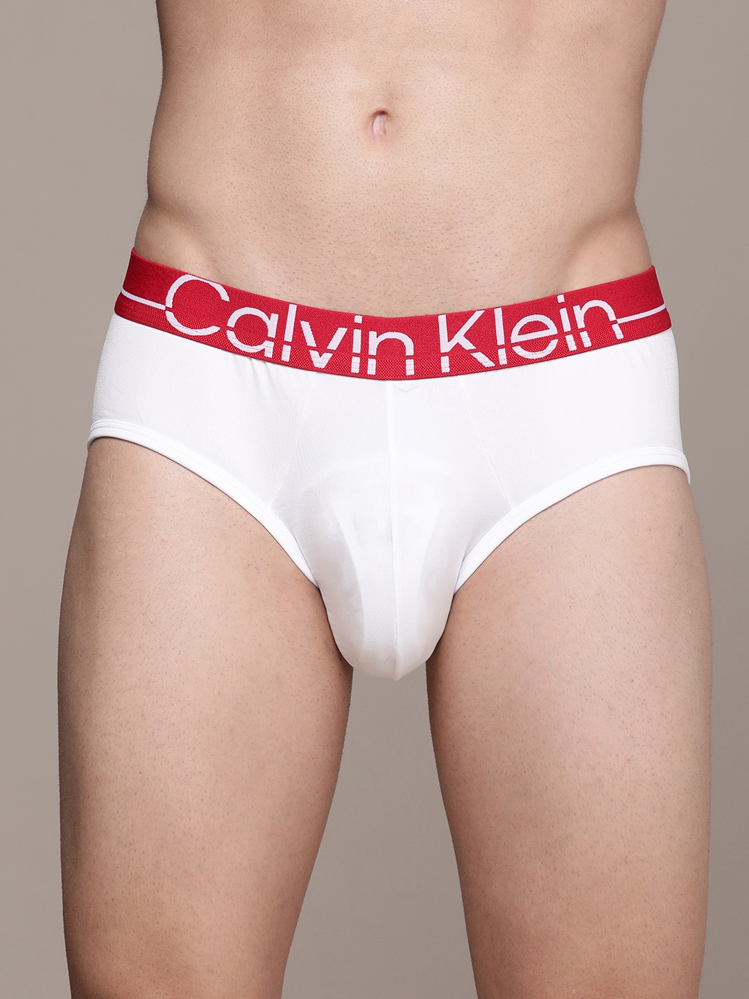 

Calvin Klein Underwear Men White Solid Briefs- NB3033100