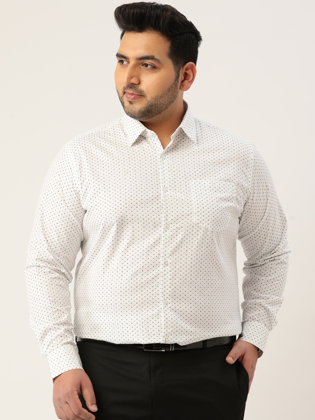 

IVOC Plus Men White Pure Cotton Abstract Printed Comfort Fit Formal Shirt