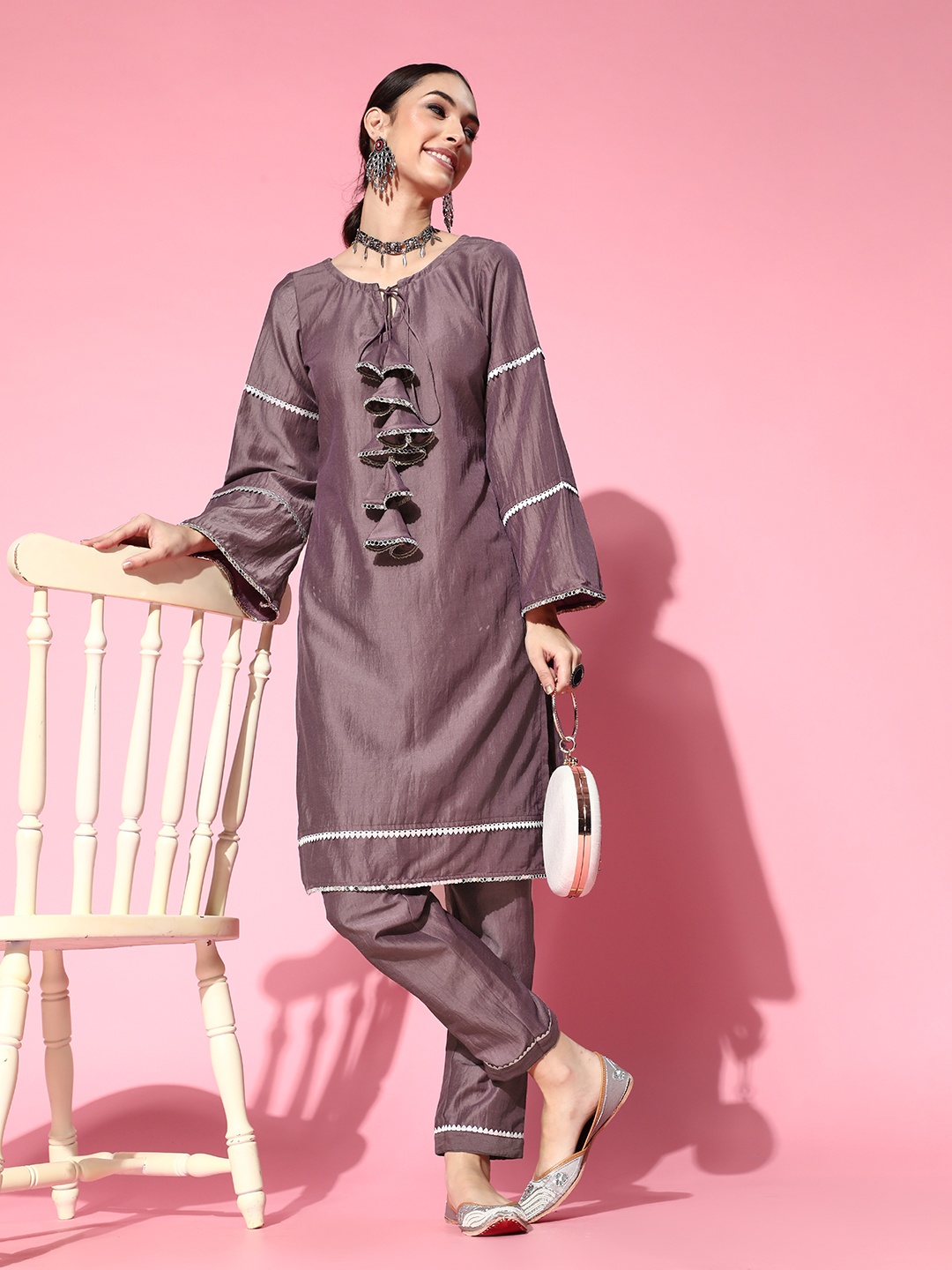 

Inddus Solid Silk Blend Kurta Set, Purple
