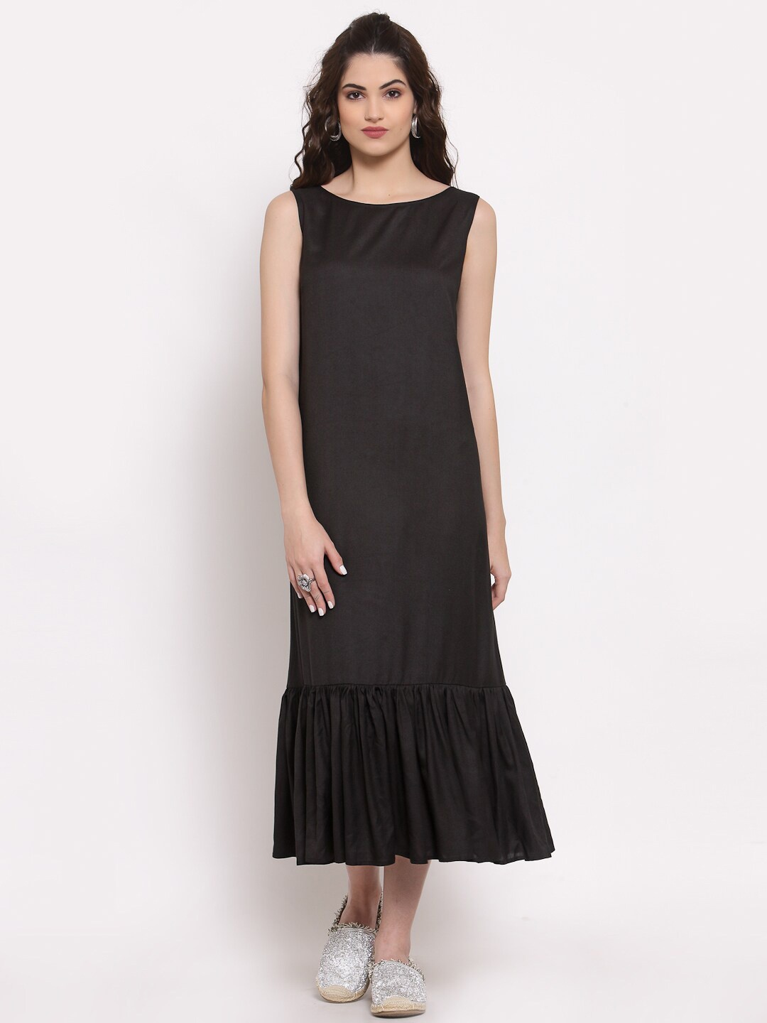 

LELA Black Solid A-Line Maxi Dress