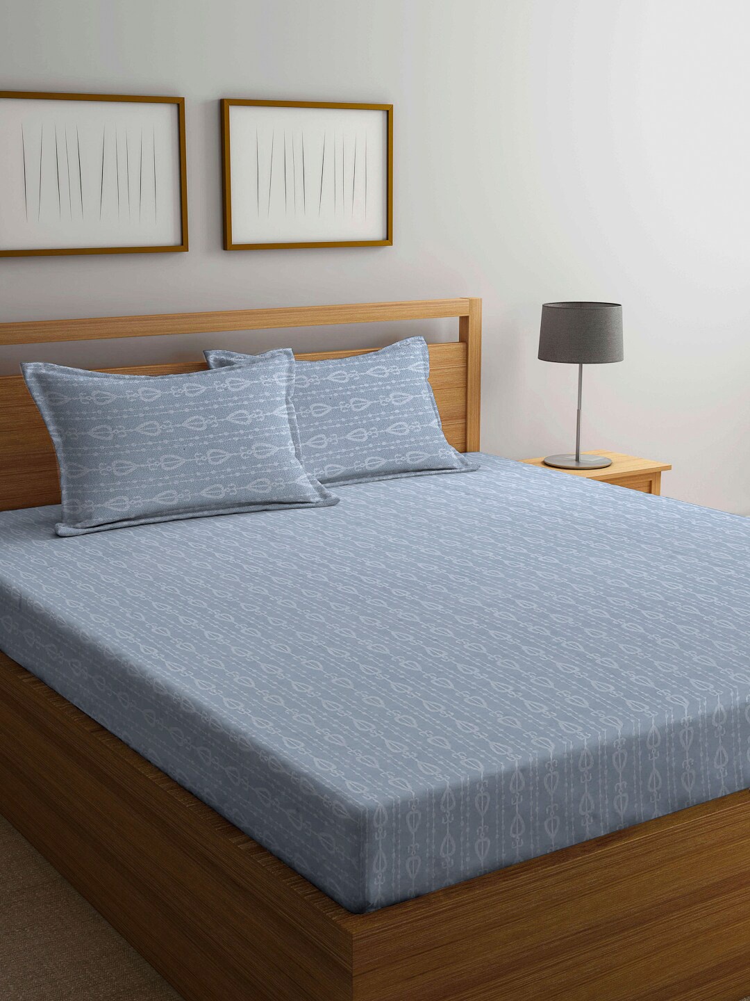 

Arrabi 300TC Blue Printed Super King Cotton Bedsheet with 2 Pillow Covers