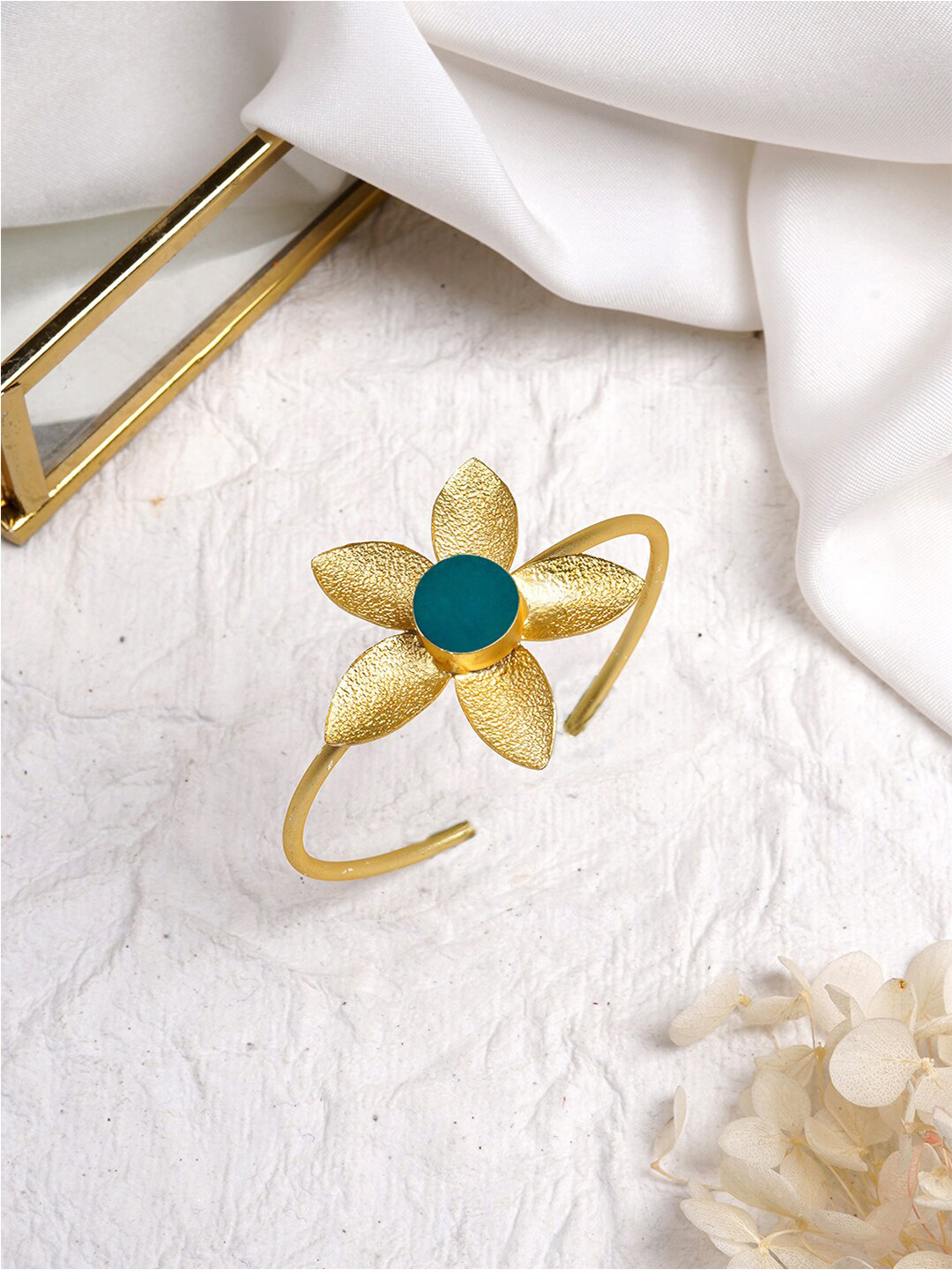 

TEEJH Women Gold-Toned & Blue Brass Gold-Plated Cuff Bracelet