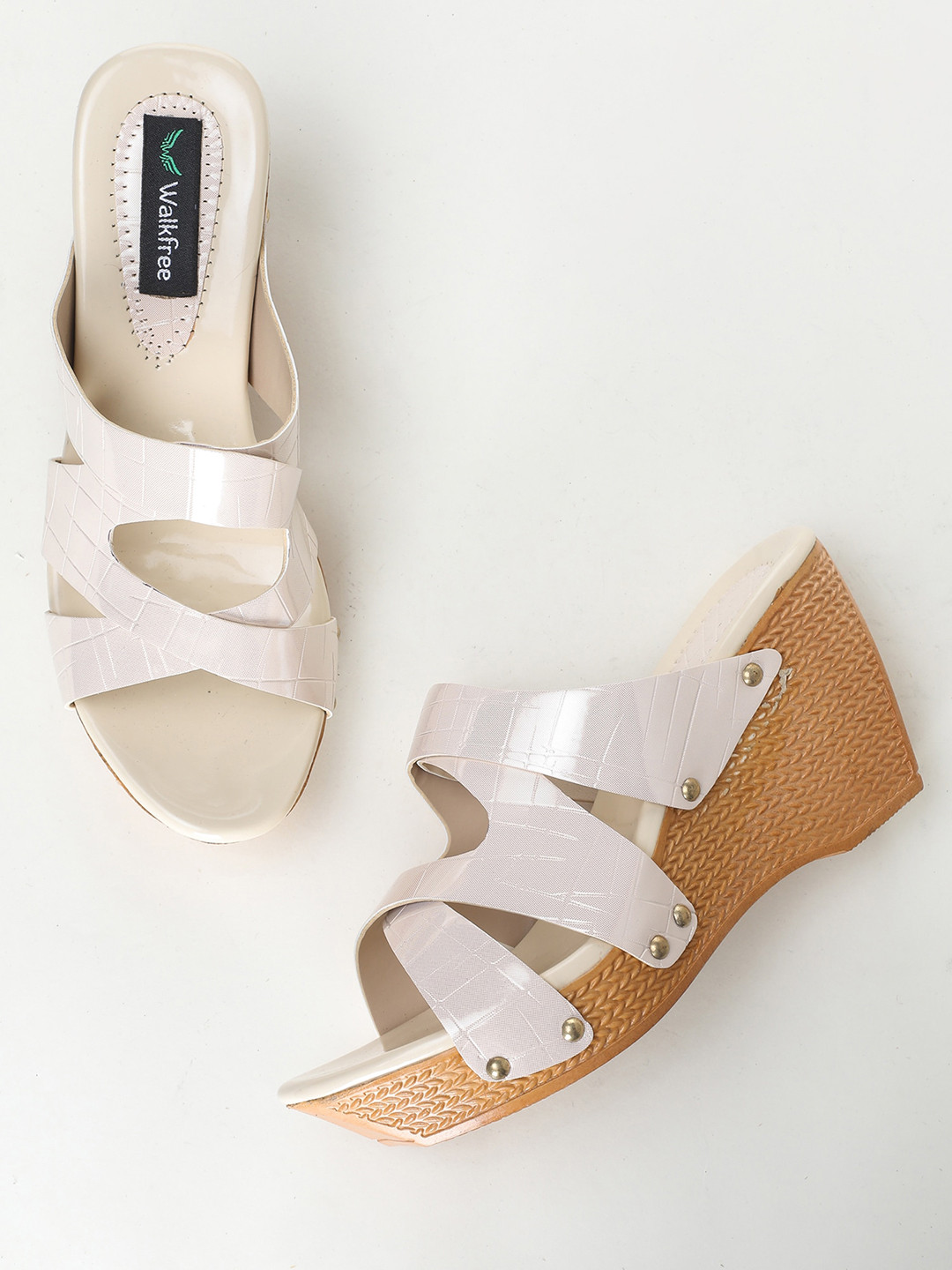 

Walkfree Cream-Coloured Wedge Pumps