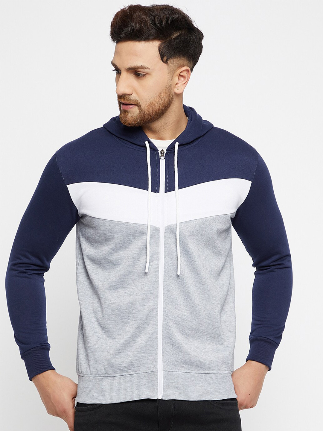 

THE MILLION CLUB Men Grey & Blue Colourblocked Sweatshirt