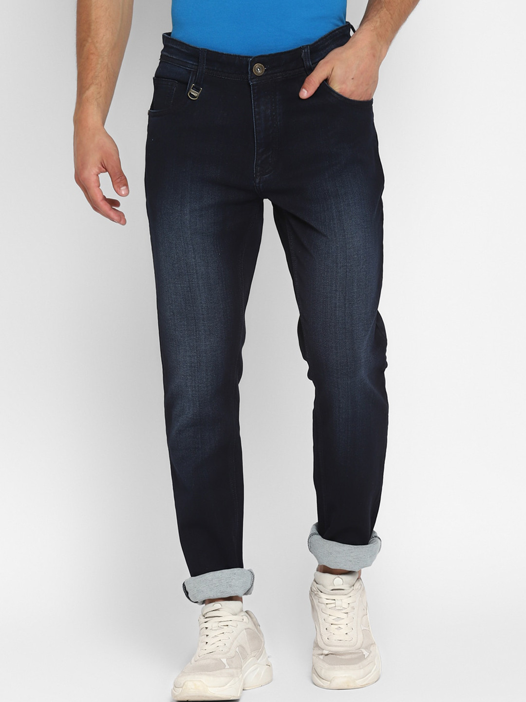 

Red Chief Men Blue Slim Fit Light Fade Jeans
