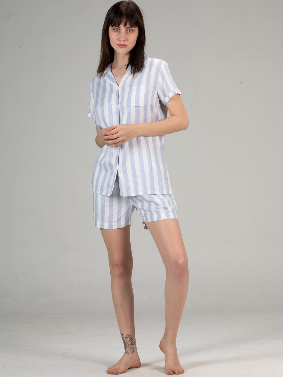 

evolove Women Blue & White Striped Night Suit