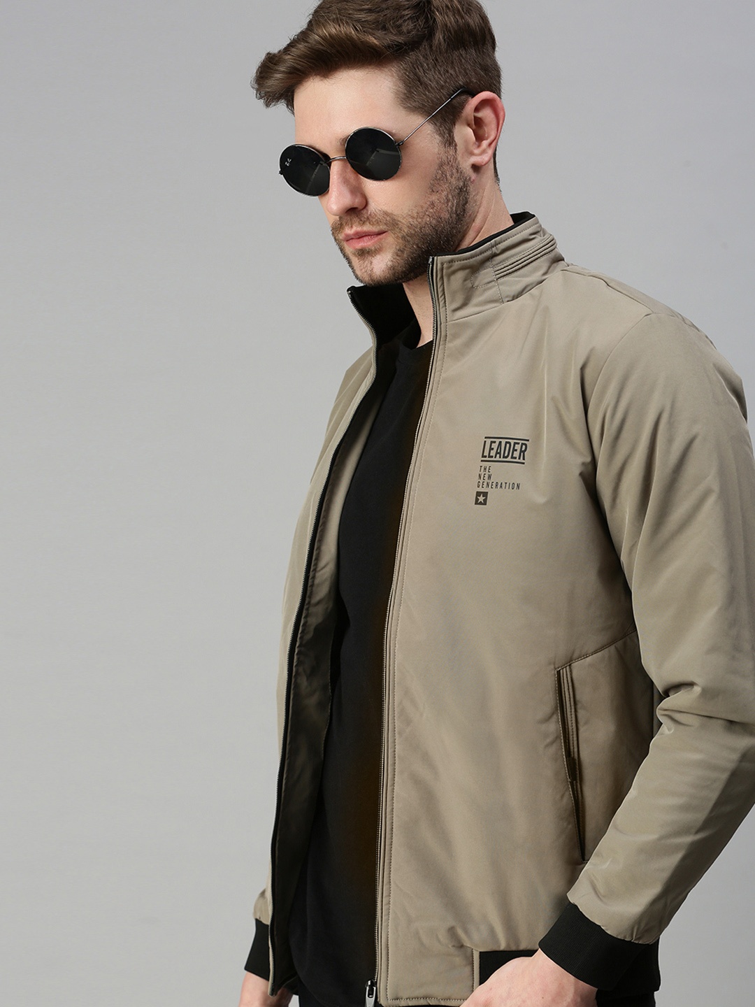 

SHOWOFF Men Beige Lightweight Padded Jacket with Patchwork