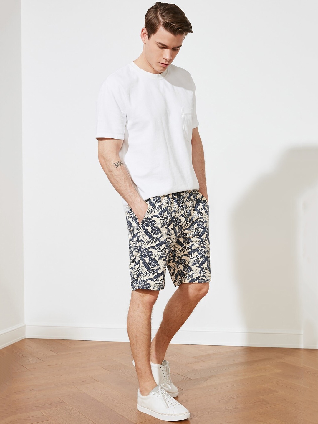 

Trendyol Men Multicoloured Camouflage Printed Shorts, Multi