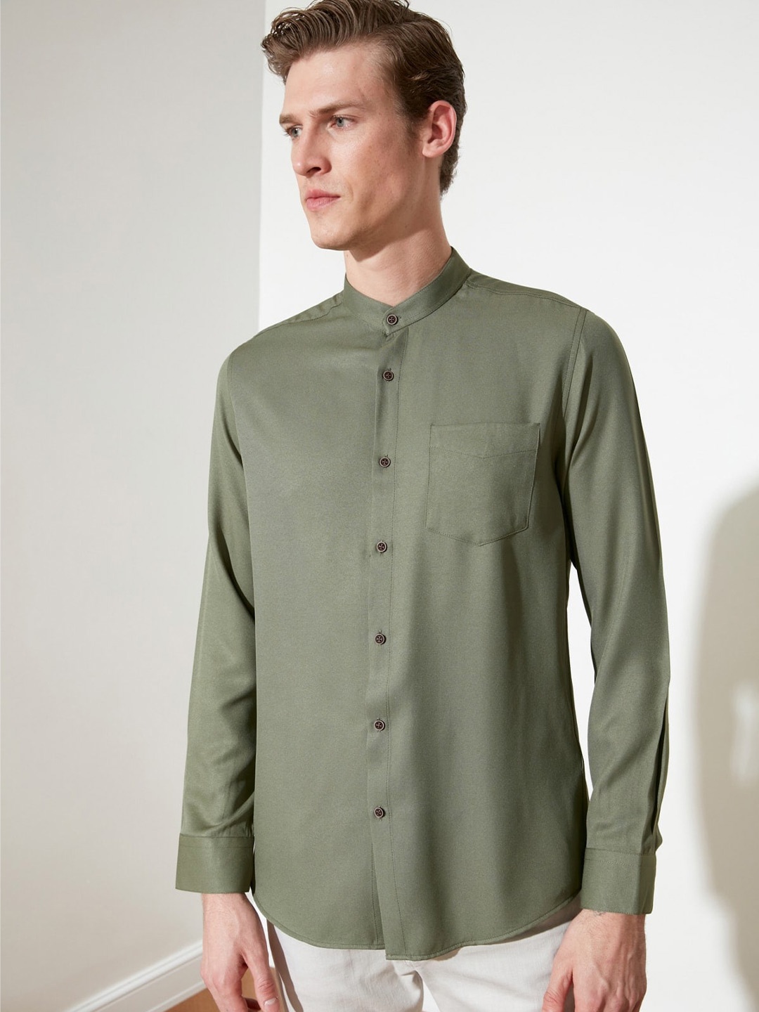 

Trendyol Men Olive Green Solid Casual Shirt