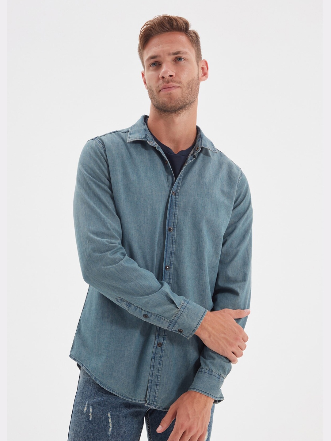 

Trendyol Men Blue Faded Cotton Denim Casual Shirt