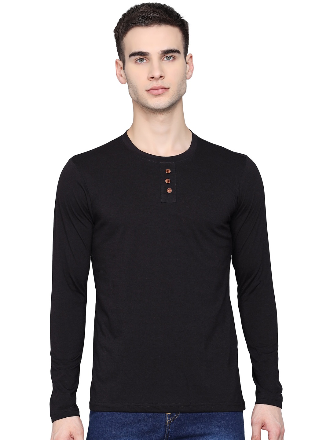

PockMAN Men Black Solid Round Neck T-shirt