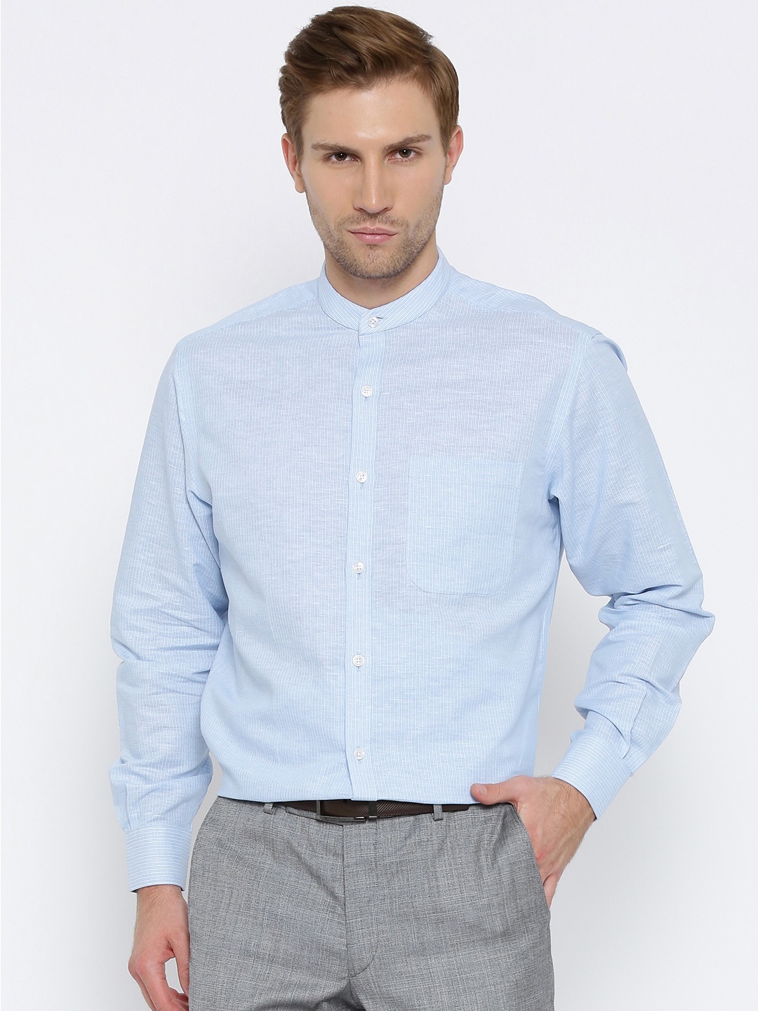 

Wills Lifestyle Men Blue Pinstriped Semiformal Shirt