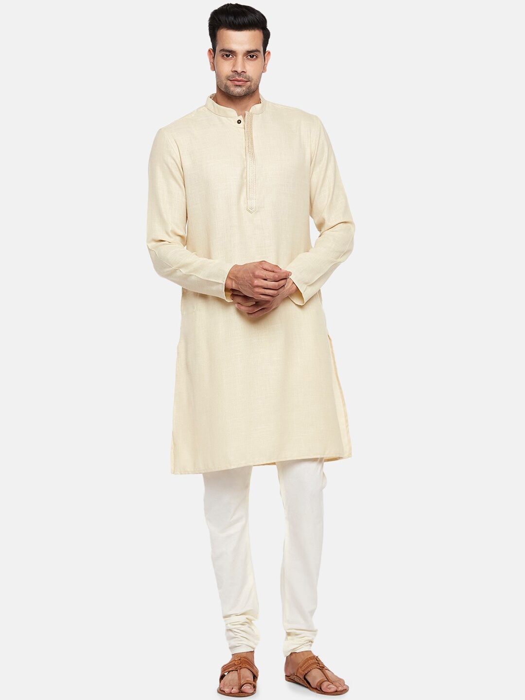 

indus route by Pantaloons Men Off White Solid Thread Work Pure Cotton Kurta