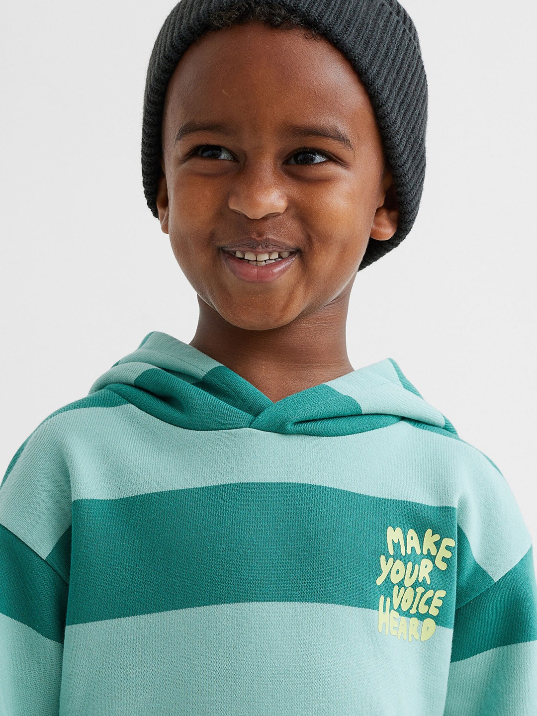 

H&M Boys Green Striped Hoodie