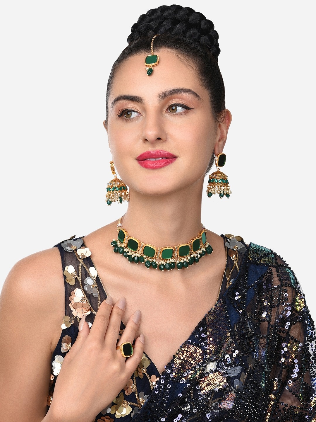 

Zaveri Pearls Green & Gold Plated Studded Choker Jwellery Set