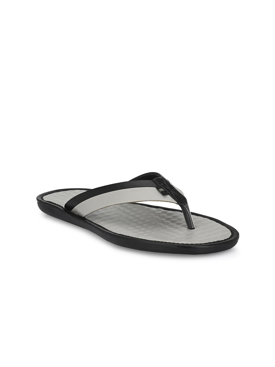 

BUCIK Men Grey Solid