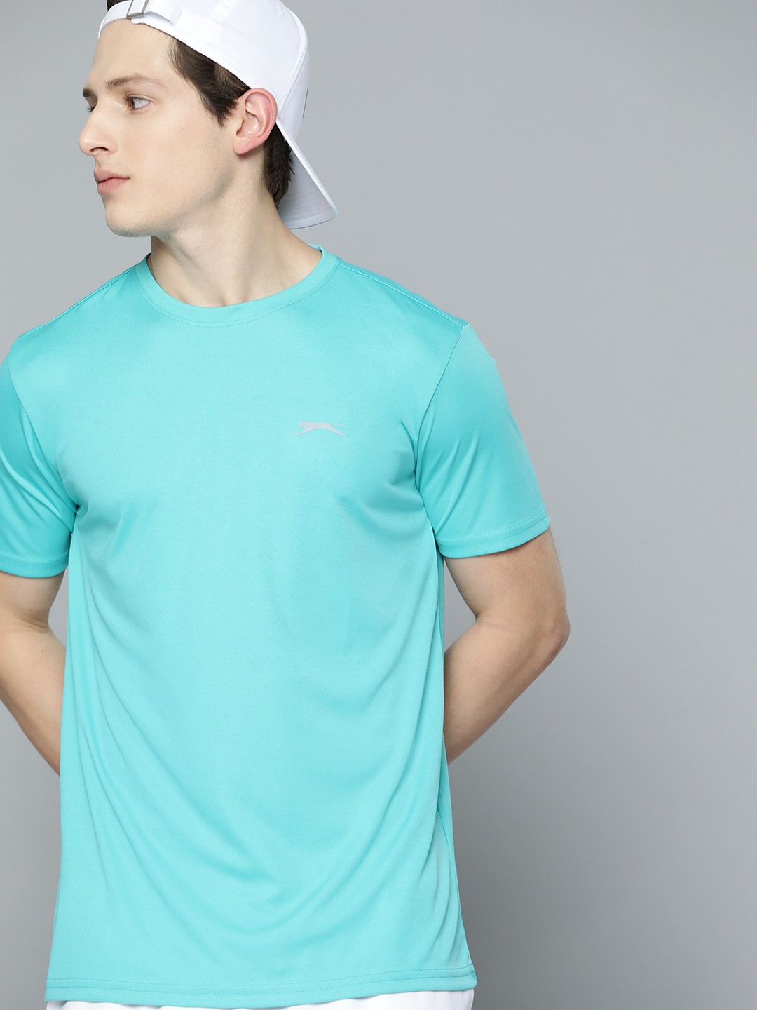 

Slazenger Men Sea Green T-shirt