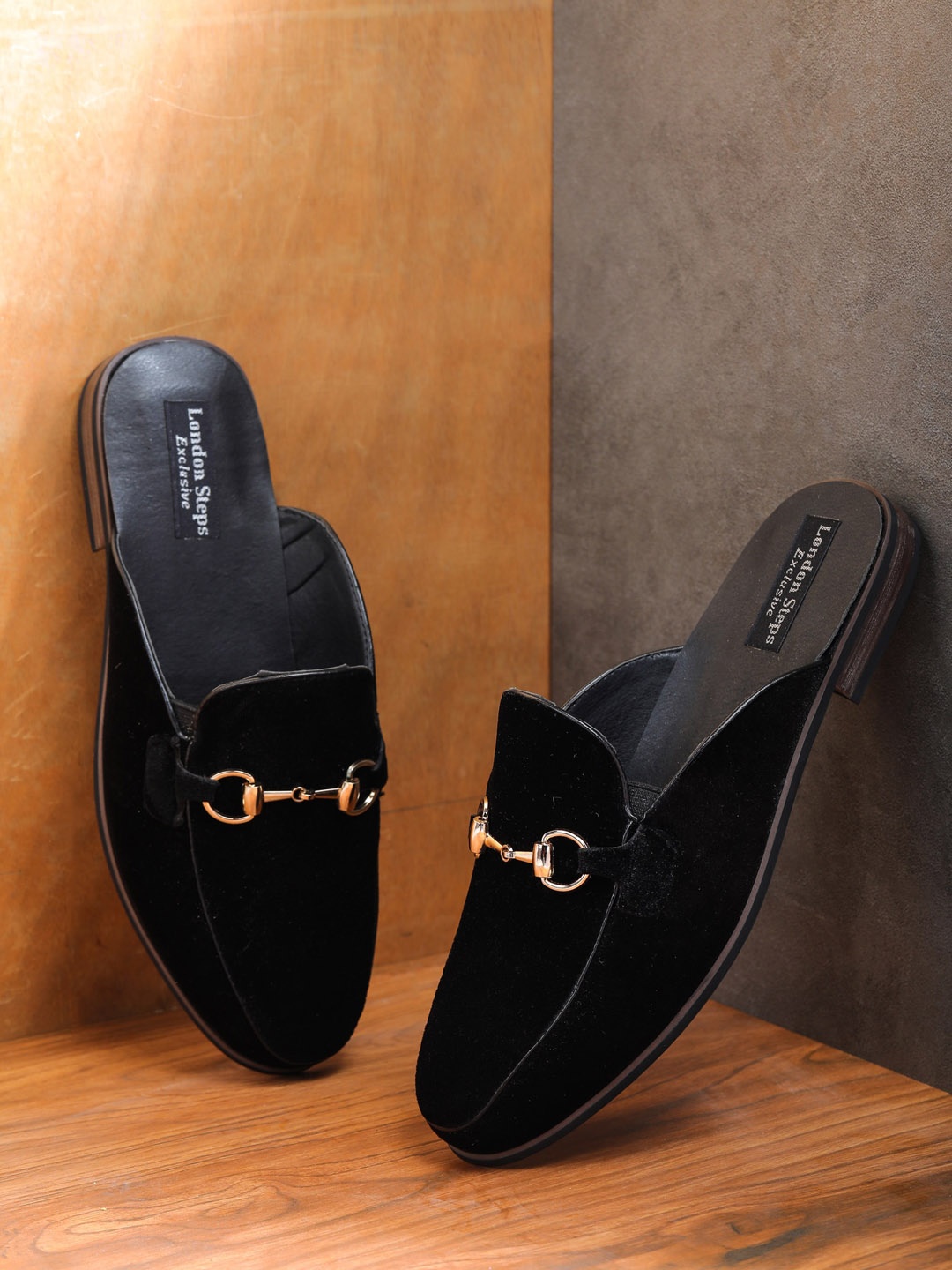 

LONDON STEPS Men Black Solid Formal Mules