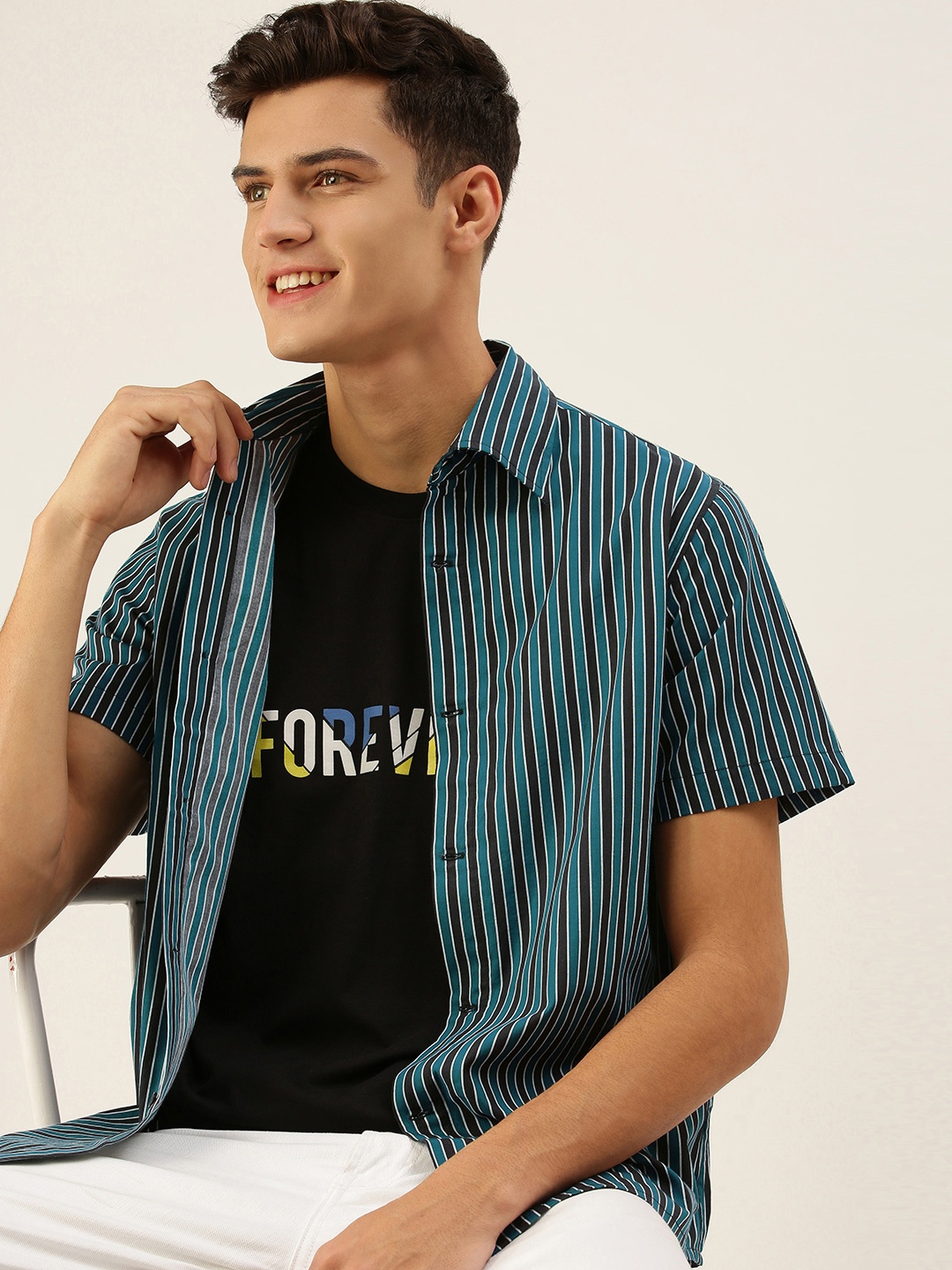 

FOREVER 21 Men Blue & Black Striped Casual Shirt