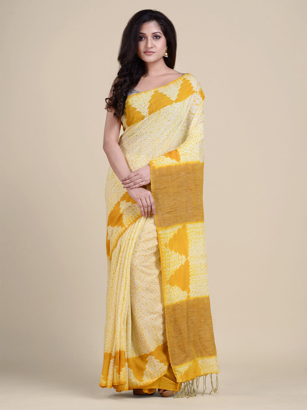 

Charukriti Yellow Handwoven Pure Cotton Saree