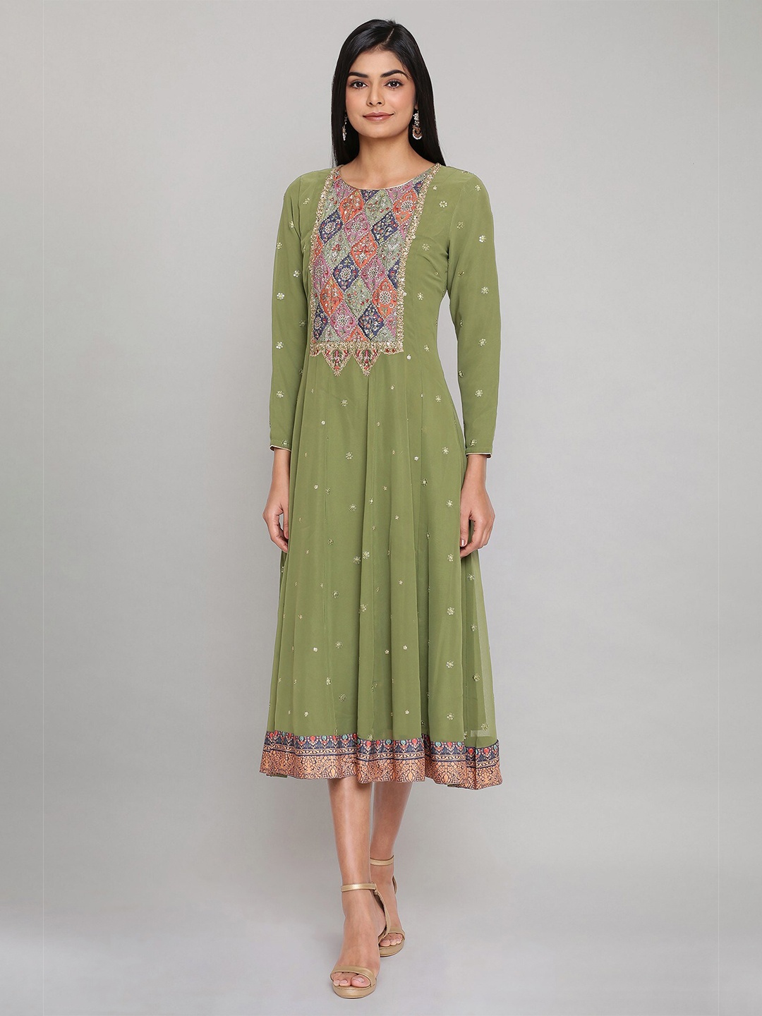 

WISHFUL Women Green Floral Embroidered Kurta