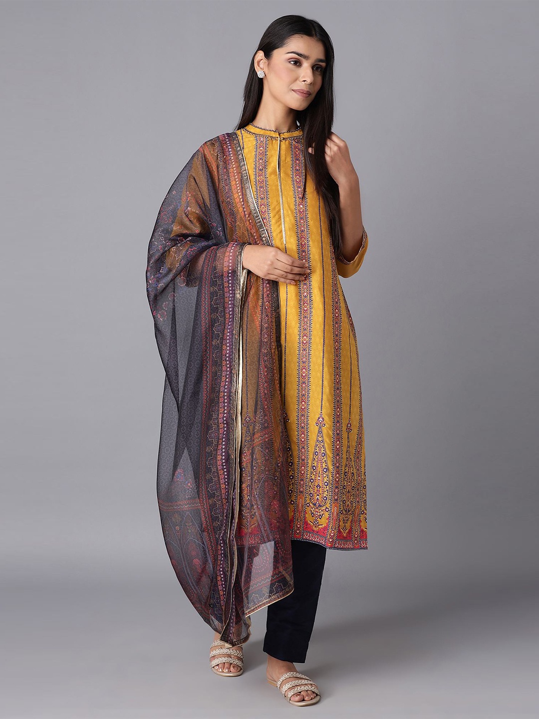 

WISHFUL Grey & Pink Ethnic Motifs Printed Organza Dupatta