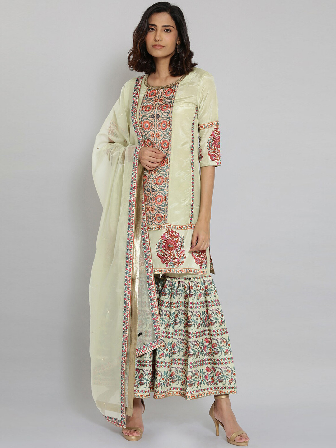 

WISHFUL Women Green Floral Kurta with Pleated Trousers & With Dupatta