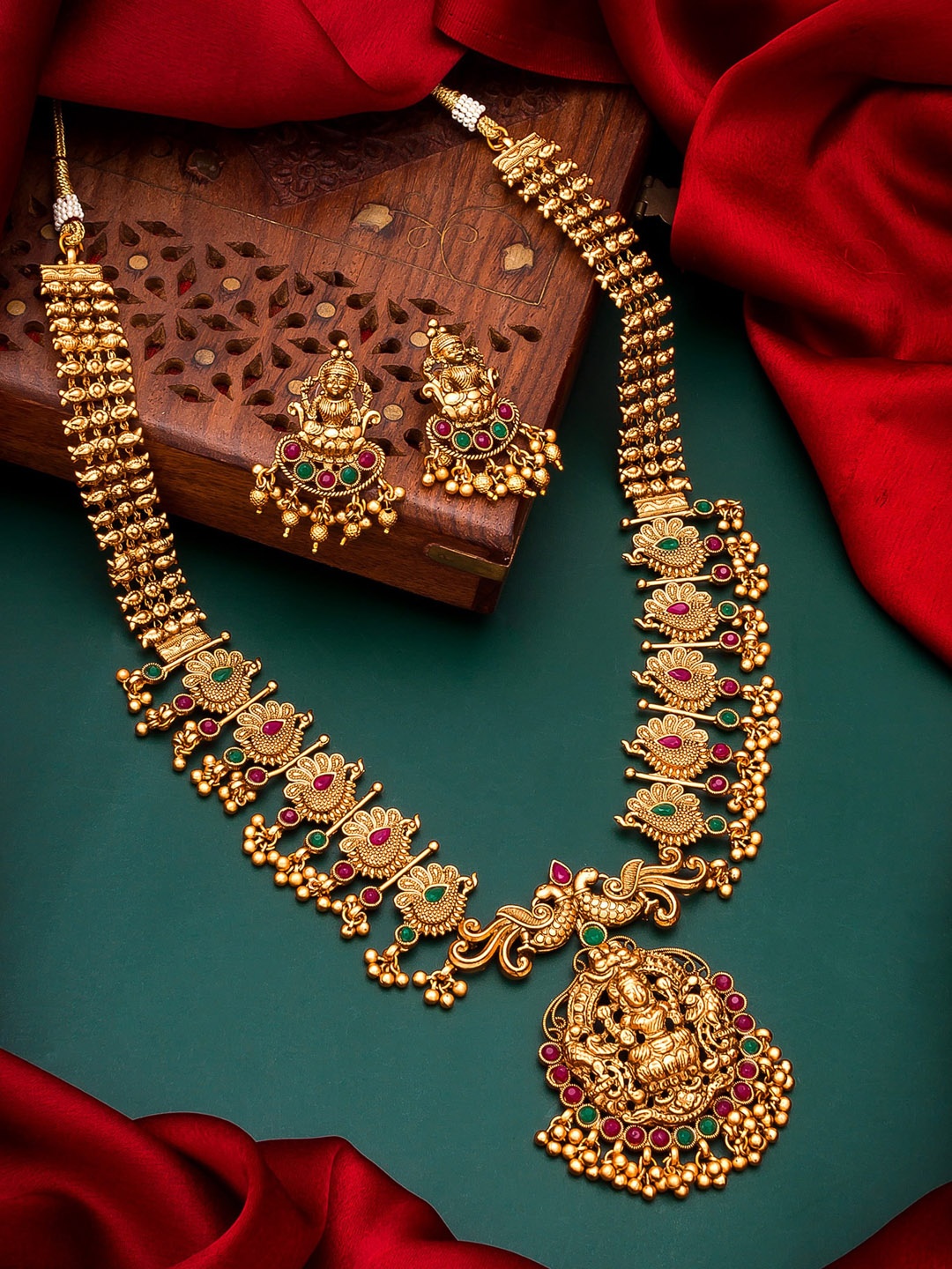 aadita Pink & Green Gold-Plated Pearl-Studded Temple Jewellery Set