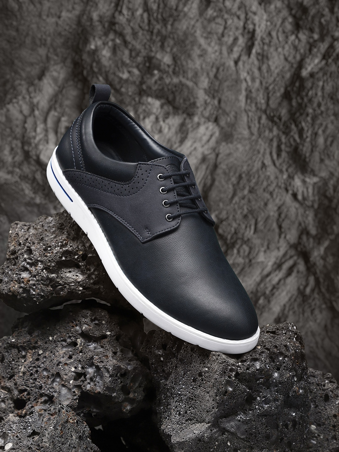 

The Roadster Lifestyle Co Men Navy Blue Solid Derbys