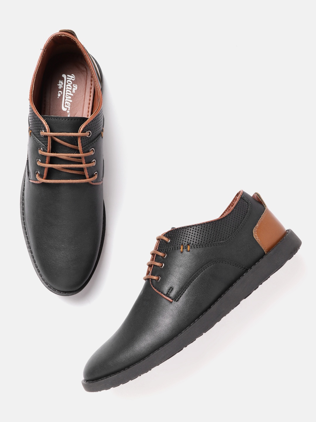 

The Roadster Lifestyle Co Men Tan Derbys