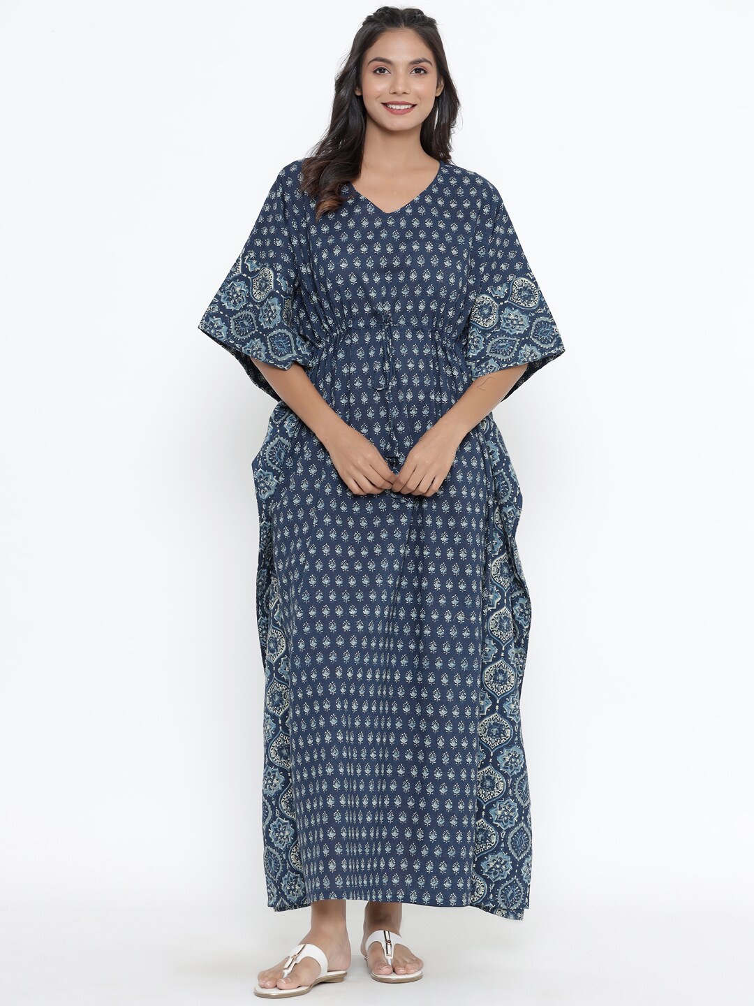 

JISORA Blue & White Printed Pure Cotton Maxi Nightdress