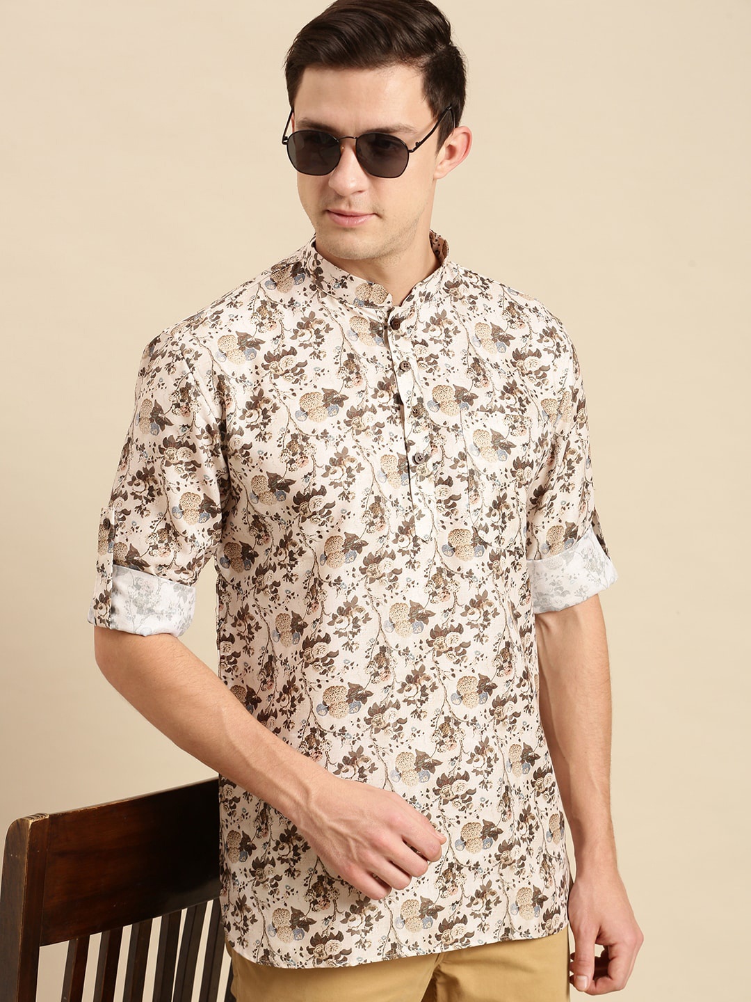 Sanwara Men Beige Printed Floral Kurta
