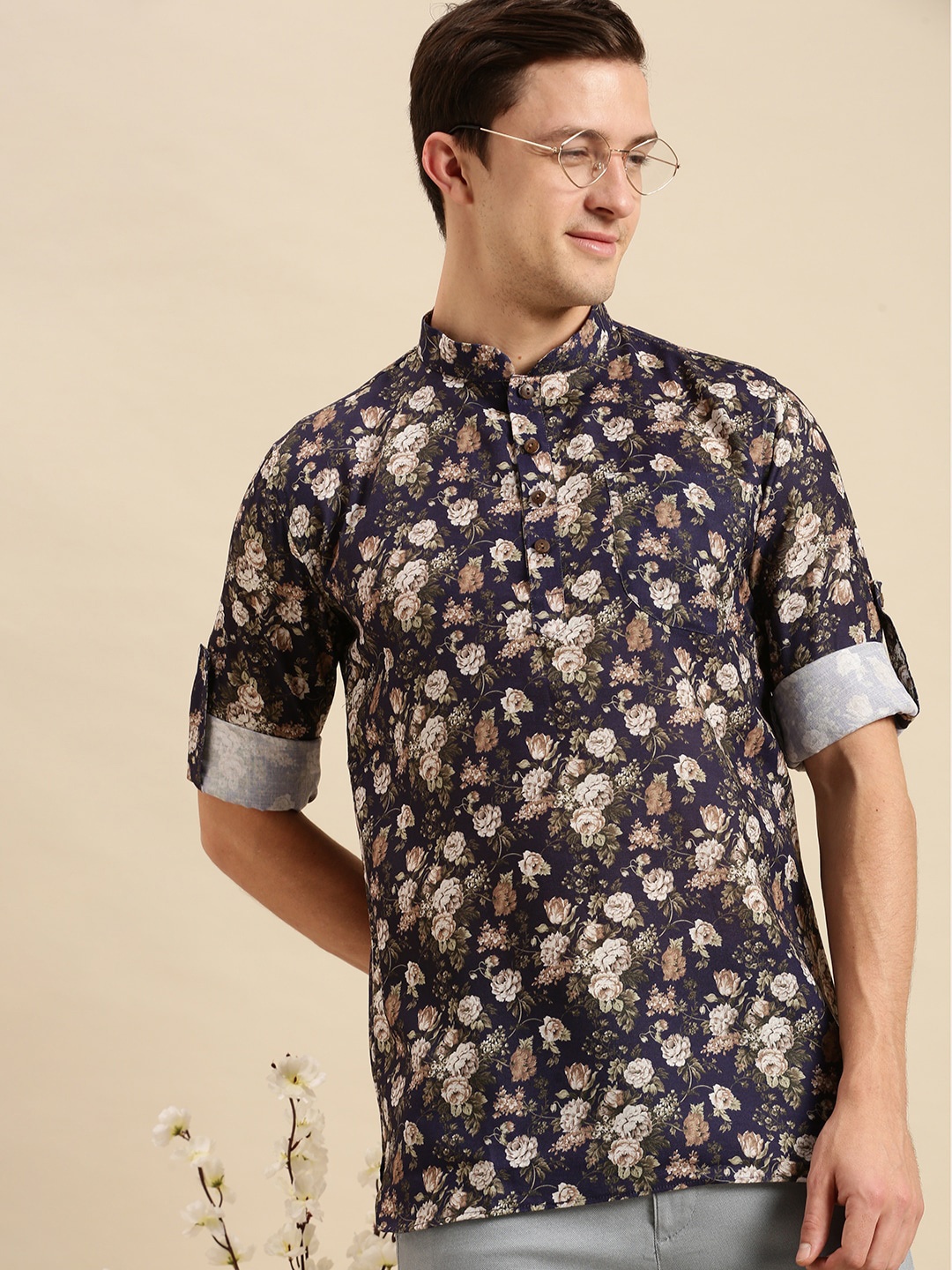

Sanwara Men Blue Floral Printed Floral Kurta