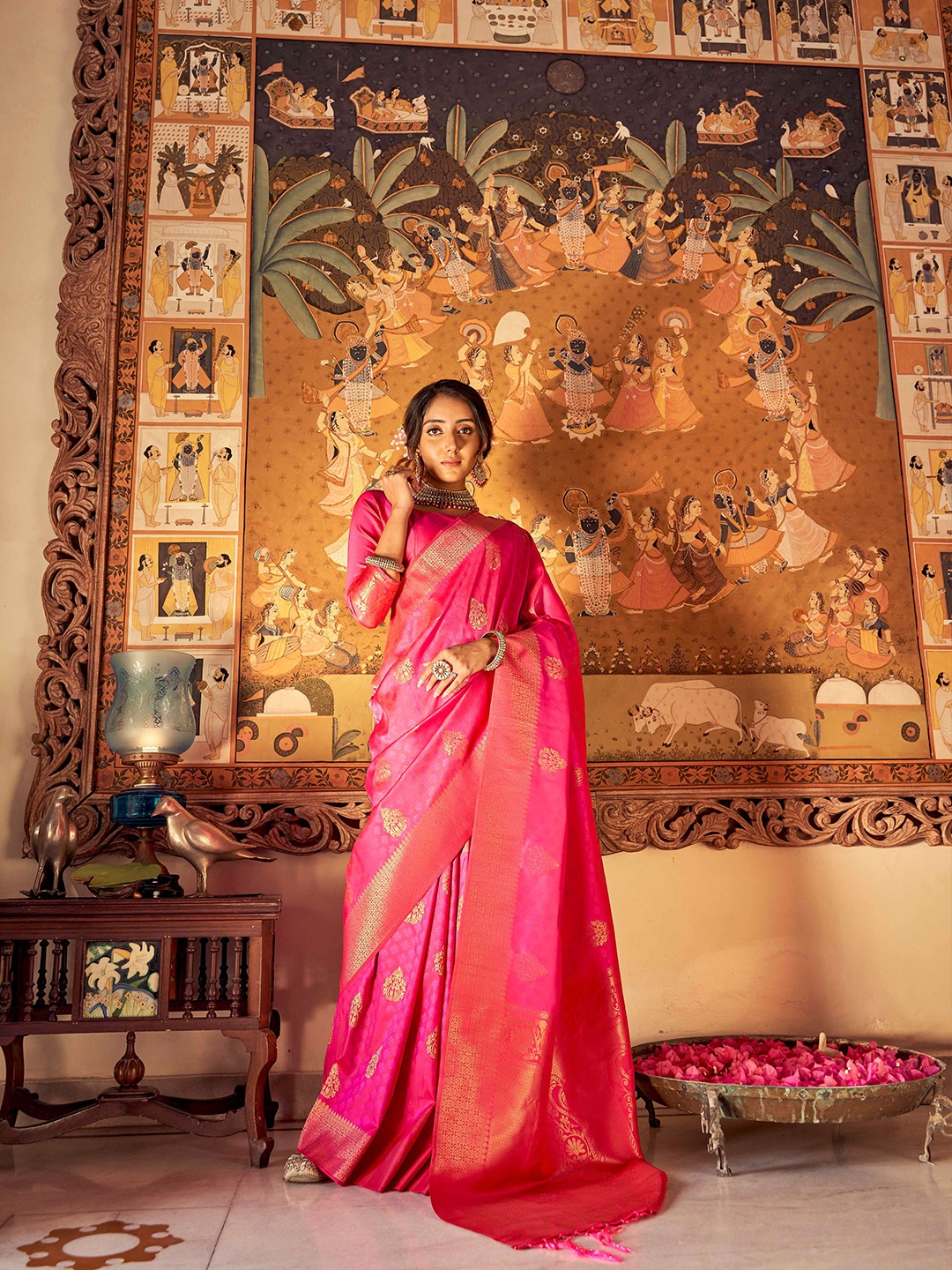 

KARAGIRI Pink & Gold-Toned Woven Design Zari Silk Blend Banarasi Saree