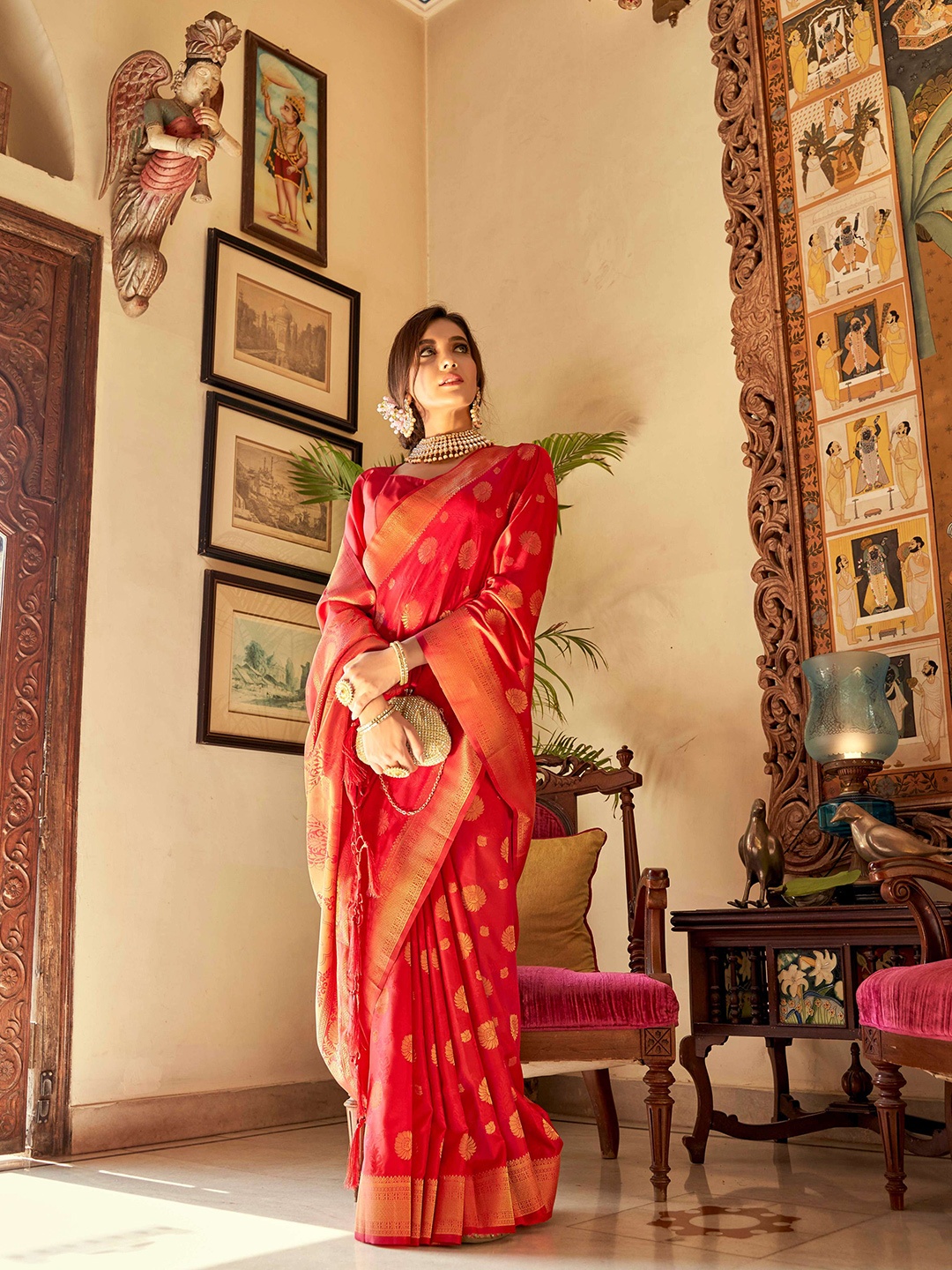 

KARAGIRI Red & Gold-Coloured Ethnic Motifs Zari Silk Blend Banarasi Saree