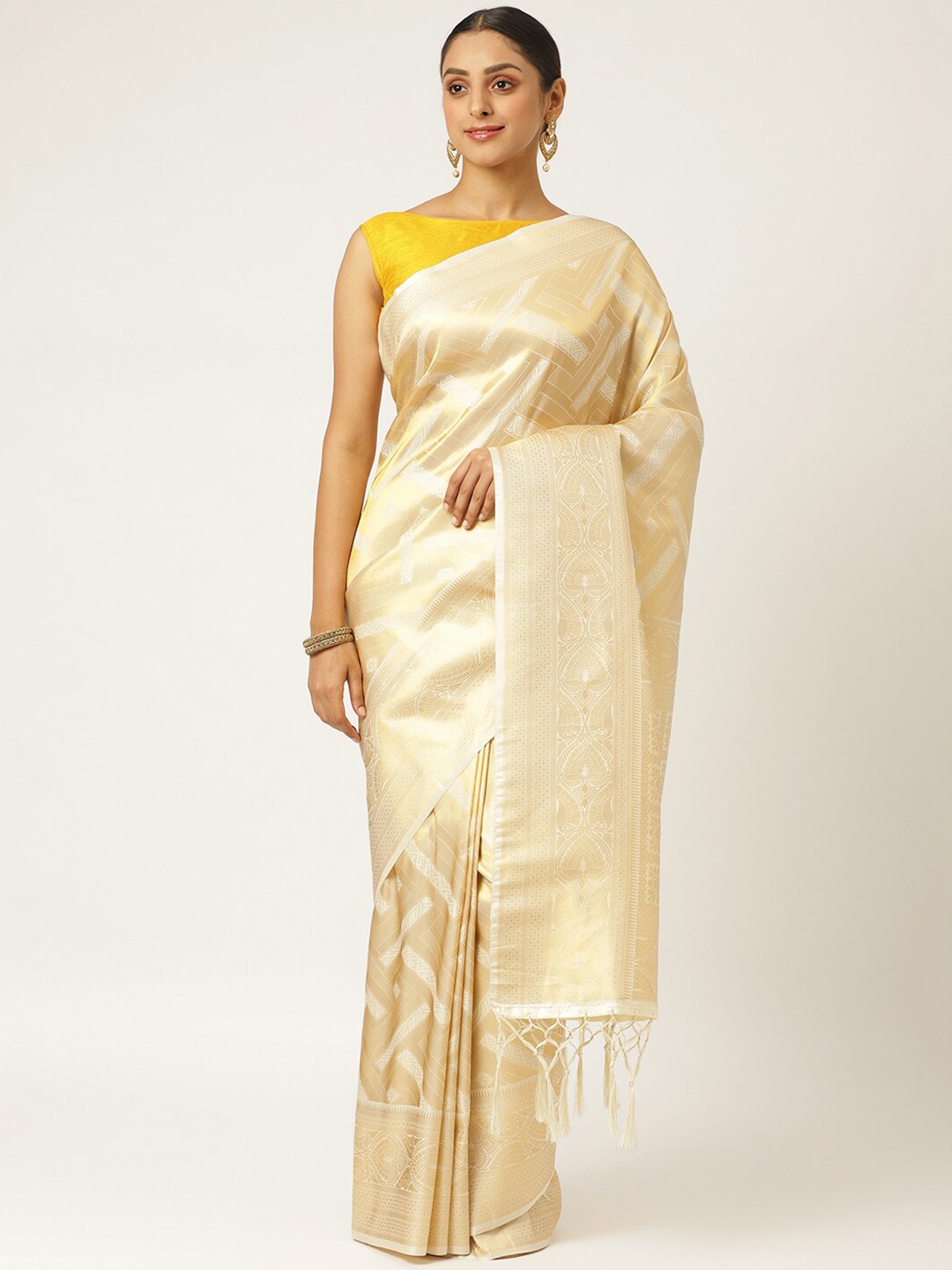 

KARAGIRI Cream-Coloured & Gold-Toned Ethnic Motifs Zari Silk Blend Kanjeevaram Saree