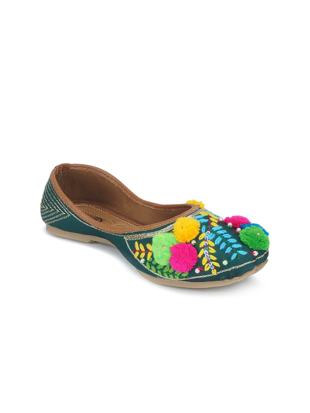 

The Desi Dulhan Woman Green Embellished Ethnic Mojaris Flats