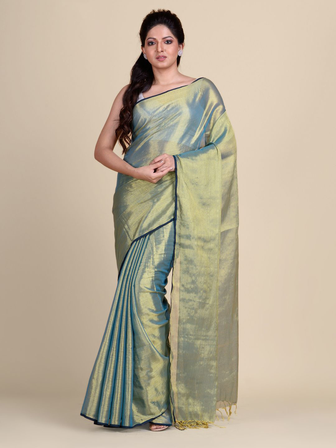 

Arhi Women Green Woven Design Cotton Blend Saree