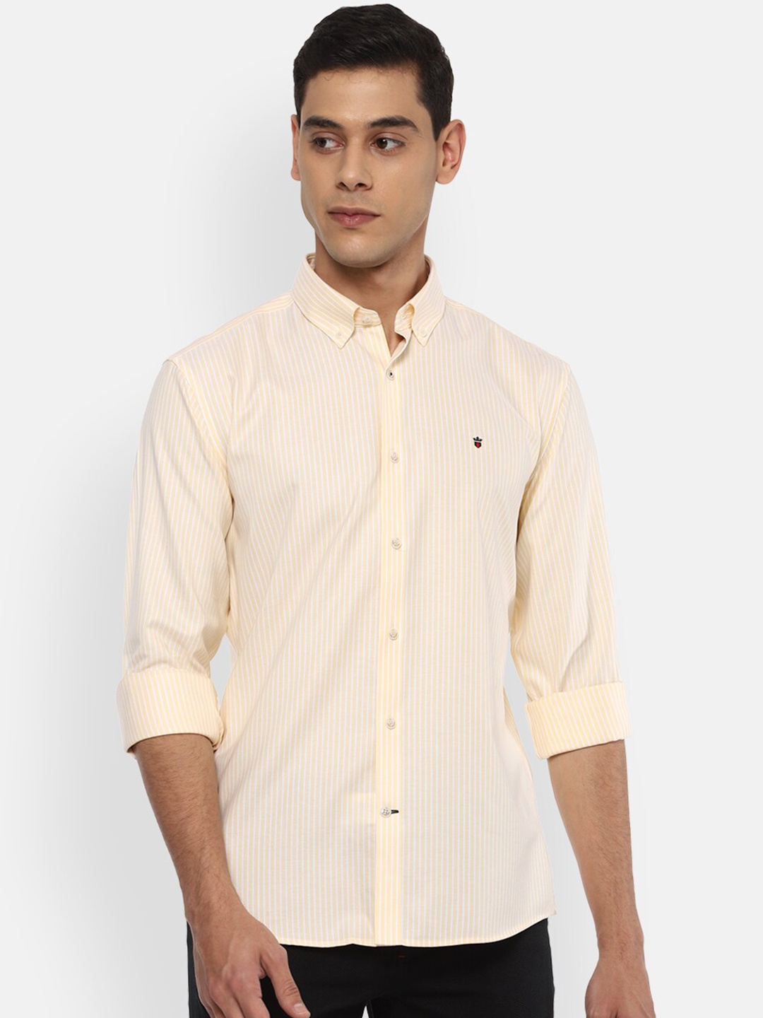 

Louis Philippe Sport Men Cream-Coloured Slim Fit Casual Shirt