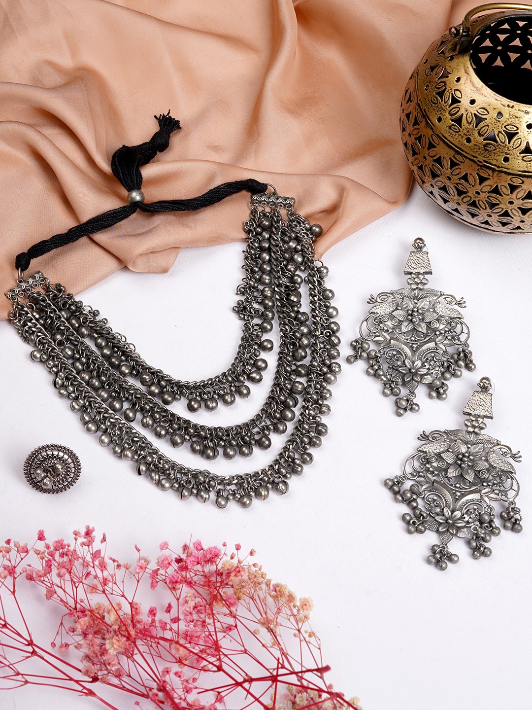 

TEEJH Silver-Plated Ghungroo Jewellry Set