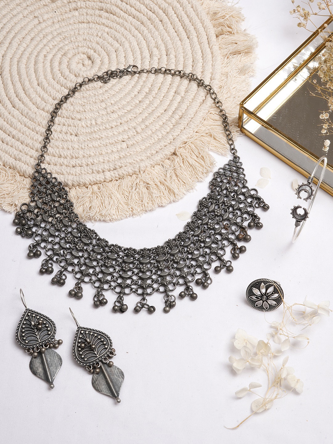 

TEEJH Oxidised Silver-Toned Rutwa Jewellery Set