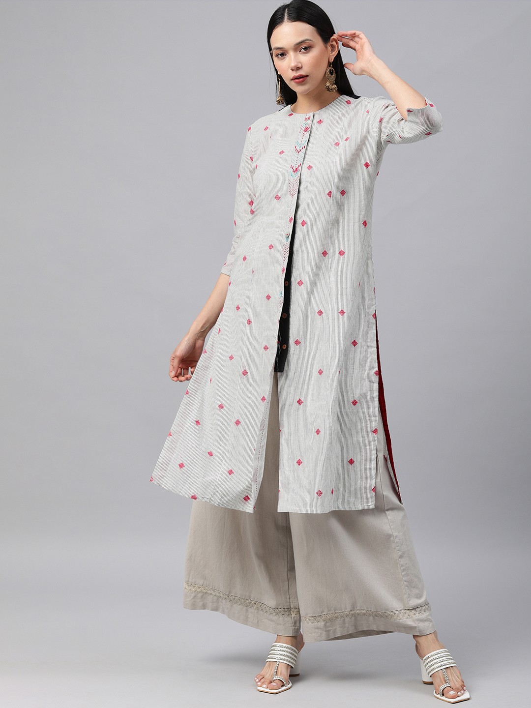 

araaliya Women Grey Printed Thread Work Kurta