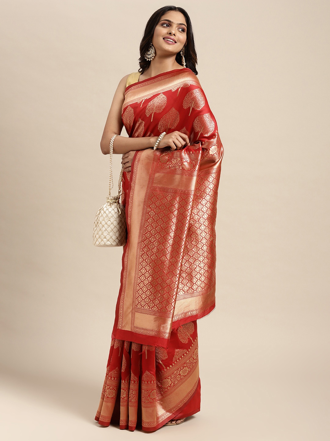 

Sugathari Red & Gold-Toned Woven Design Silk Blend Banarasi Saree