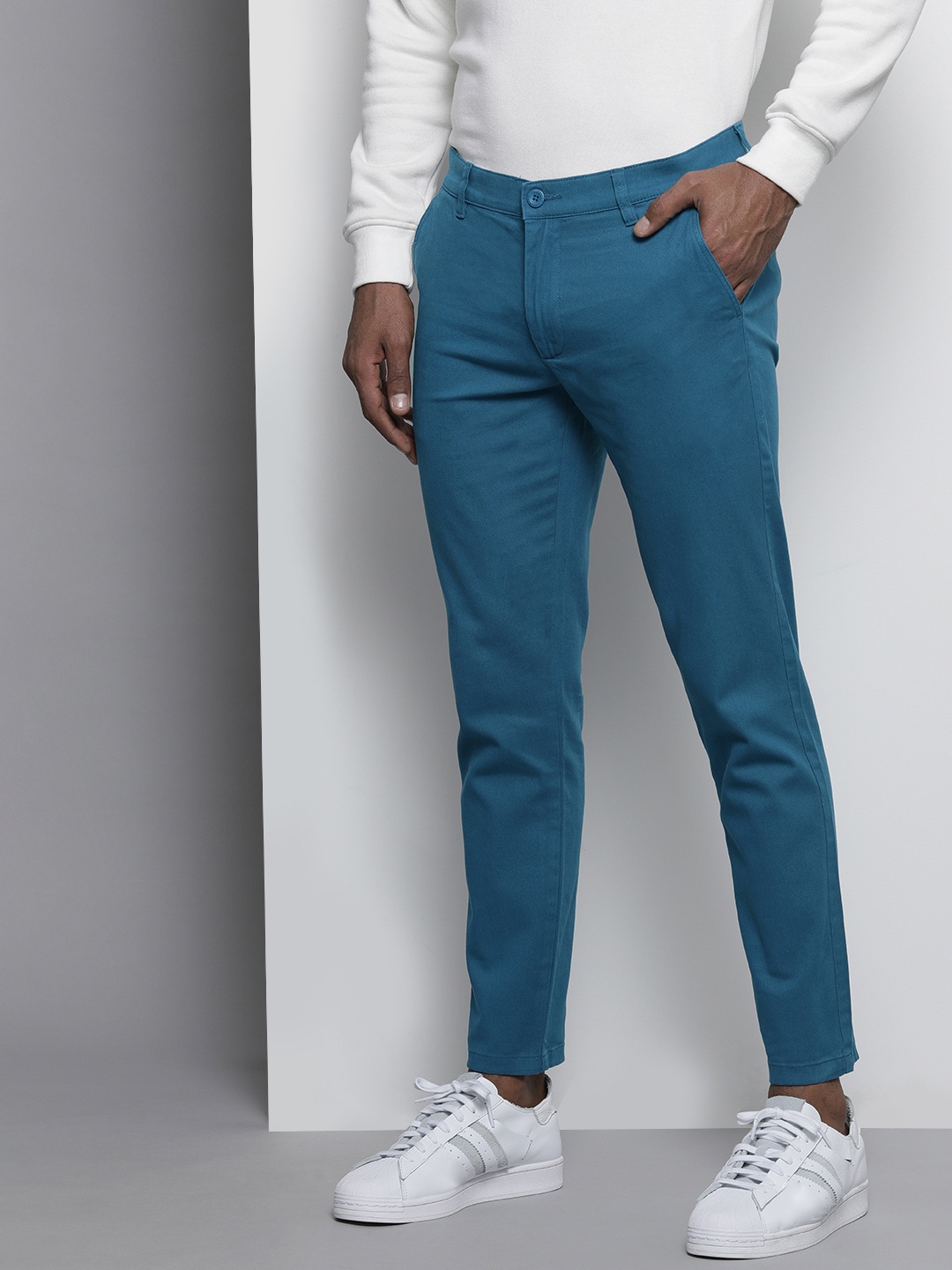 

The Indian Garage Co Men Blue Slim Fit Chinos