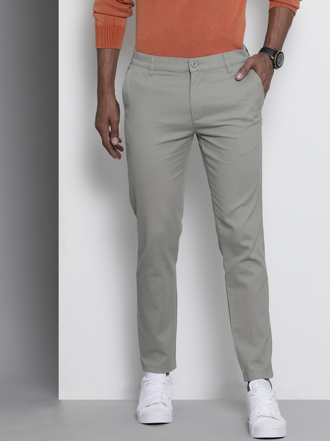 

The Indian Garage Co Men Grey Slim Fit Chinos