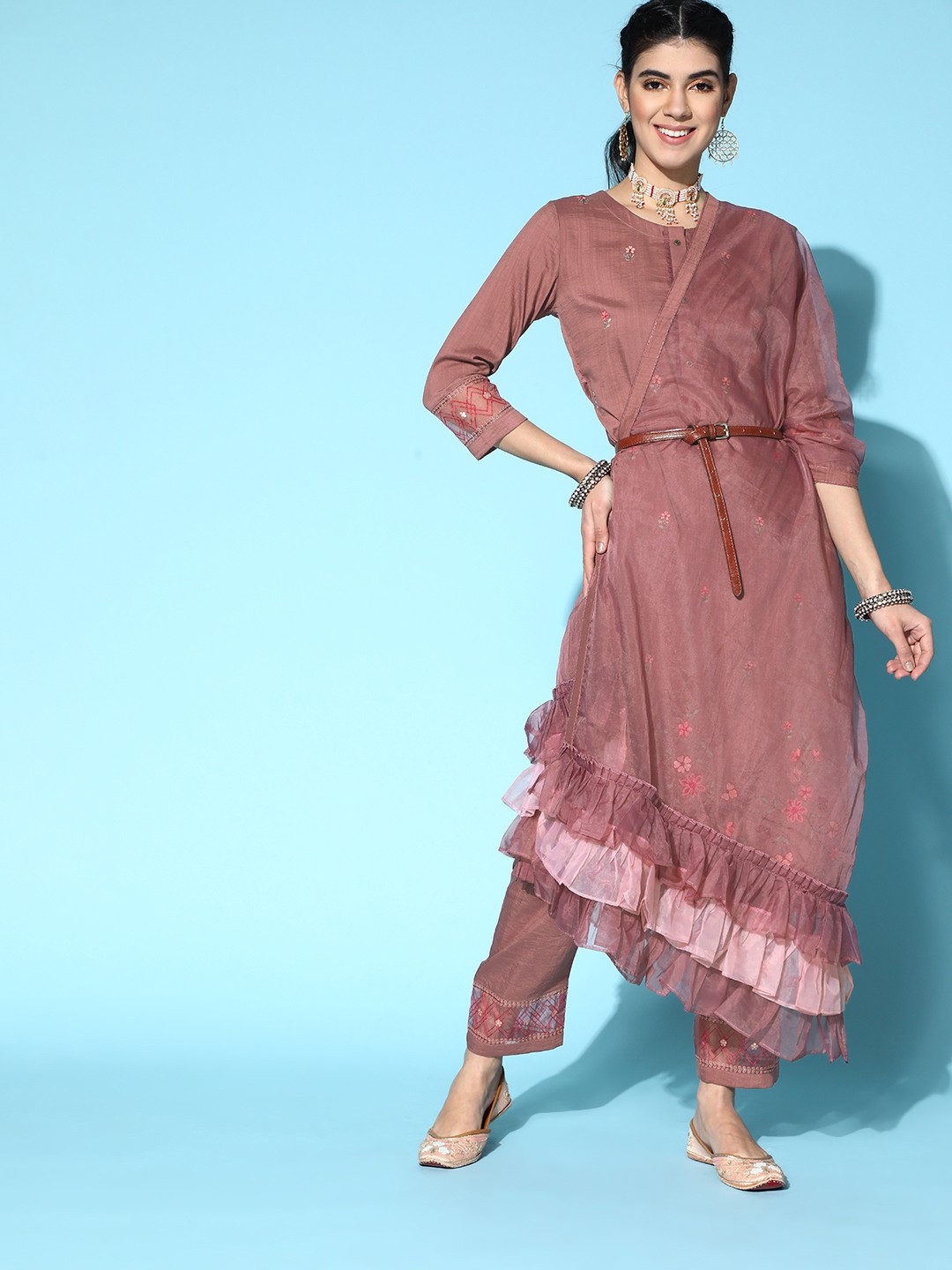 

Indo Era Floral Silk Blend Ethnic Motifs Kurta Set, Mauve